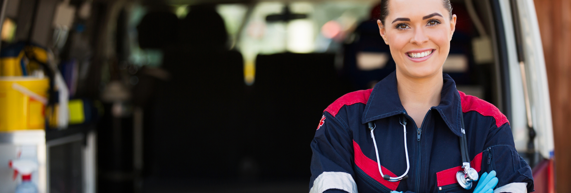 Female EMT Arms Crossed 1920X650